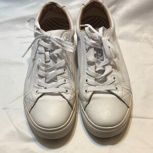 Taos Footwear Classic Leather White Sneakers